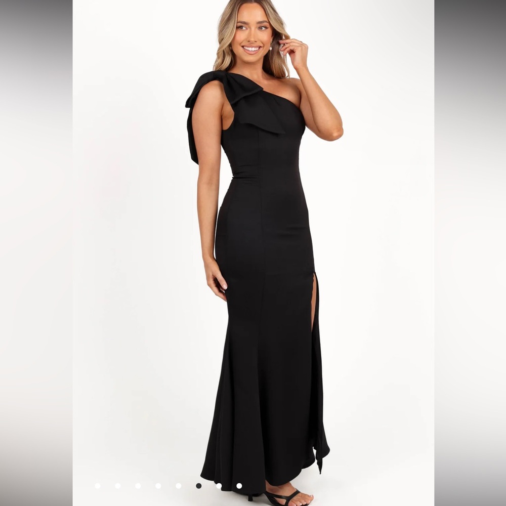 Petal & Pup Charmed One Shoudler Midi Dress